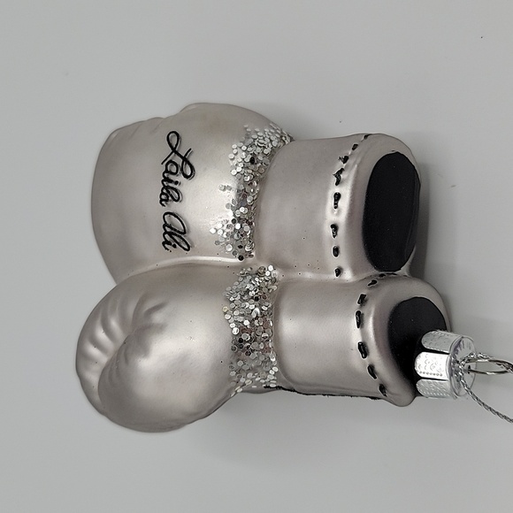 New 2 Blown Glass Laila Ali Silver W/ Glitter Boxing Glove Ornament 3" - Picture 8 of 10